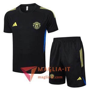 Nuova Kit da Allenamento Manchester United - Maglia + Pantaloncini 2025/2026 Nero/Blu/Giallo