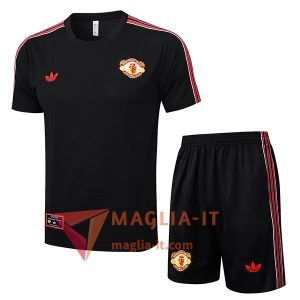 Kit da Allenamento Manchester United - Maglia + Pantaloncini 2025/2026 Nero/Rosso