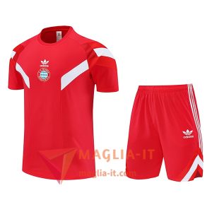 Nuova Kit da Allenamento Bayern Monaco - Maglia + Pantaloncini 2025/2026 Rosso/Bianco