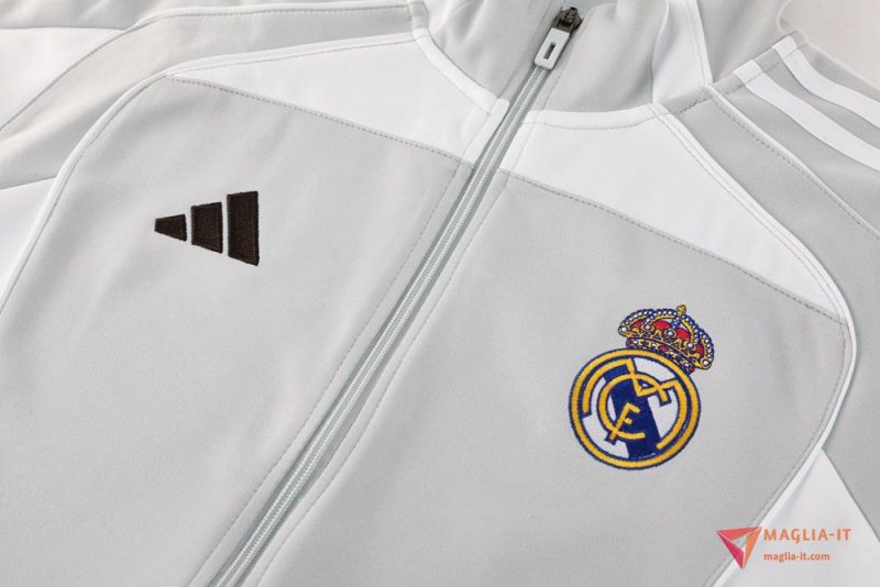 Insieme Tuta Calcio Giacca Real Madrid 2025/2026 Grigio/Bianco - immagine 2