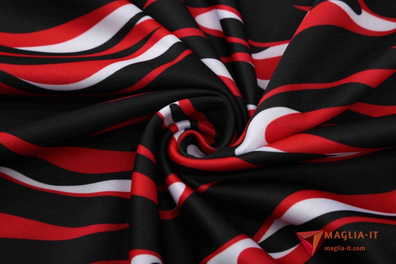 Insieme Giacca Con Cappuccio Tuta Manchester United 2025/2026 Rosso/Nero/Bianco - immagine 3